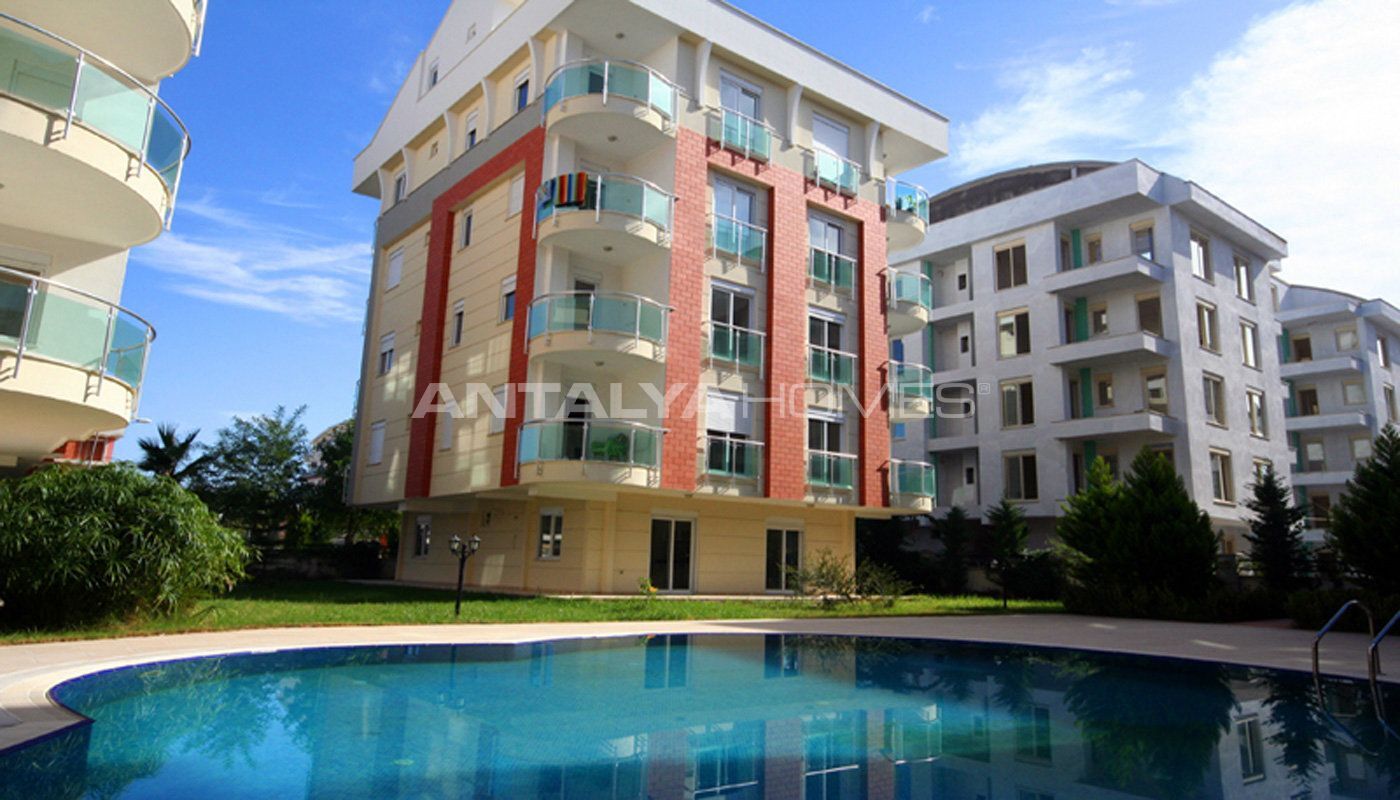 Antalya Apartments in Turkey with Blinds and Air Conditioning