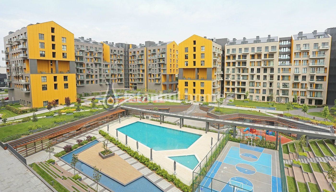 Apartments in Avcilar Istanbul with a Stunning Lake Views