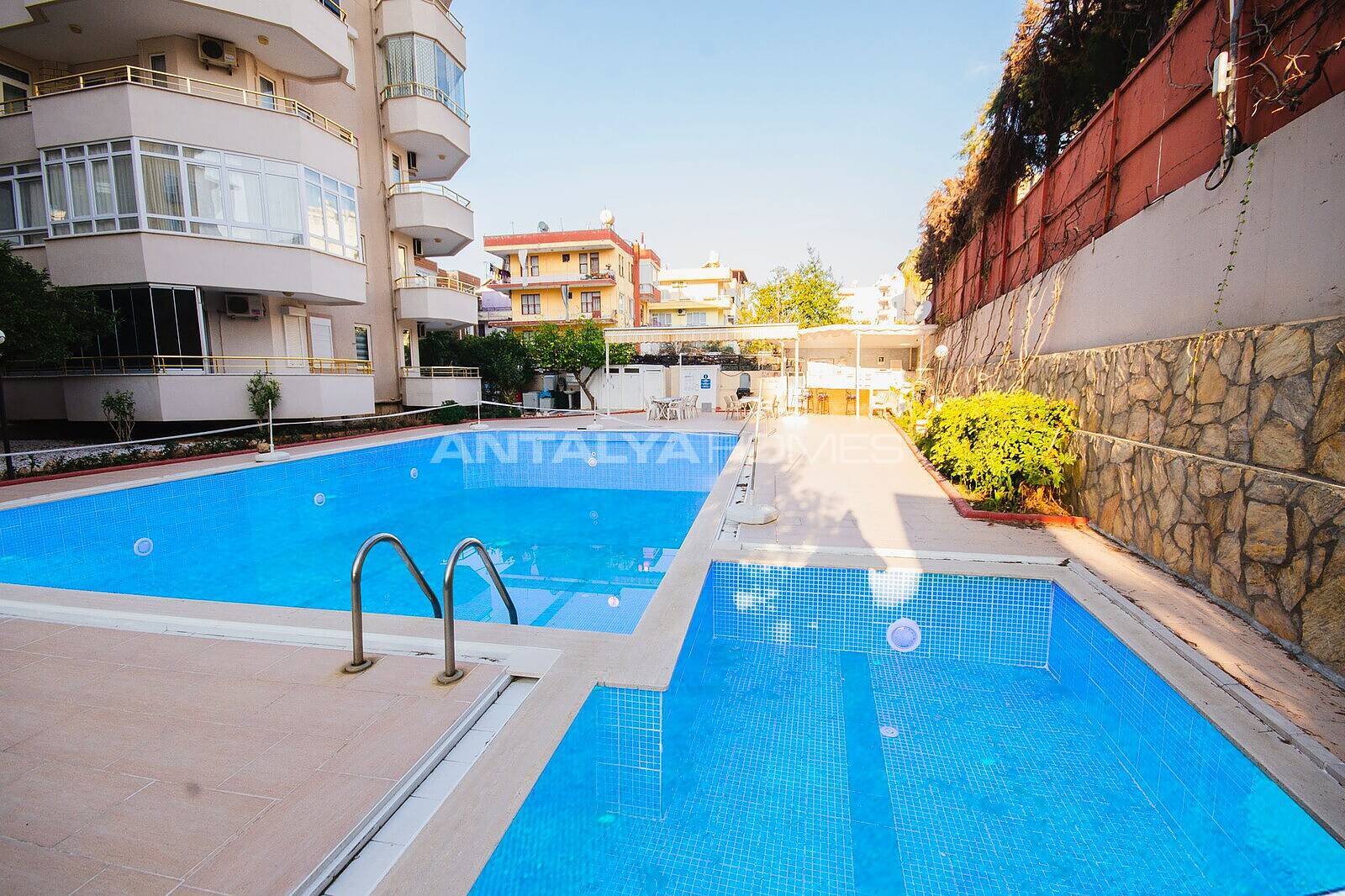 Cozy Apartments 2+1 With Big Pool , 150M From Sea. em Alanya