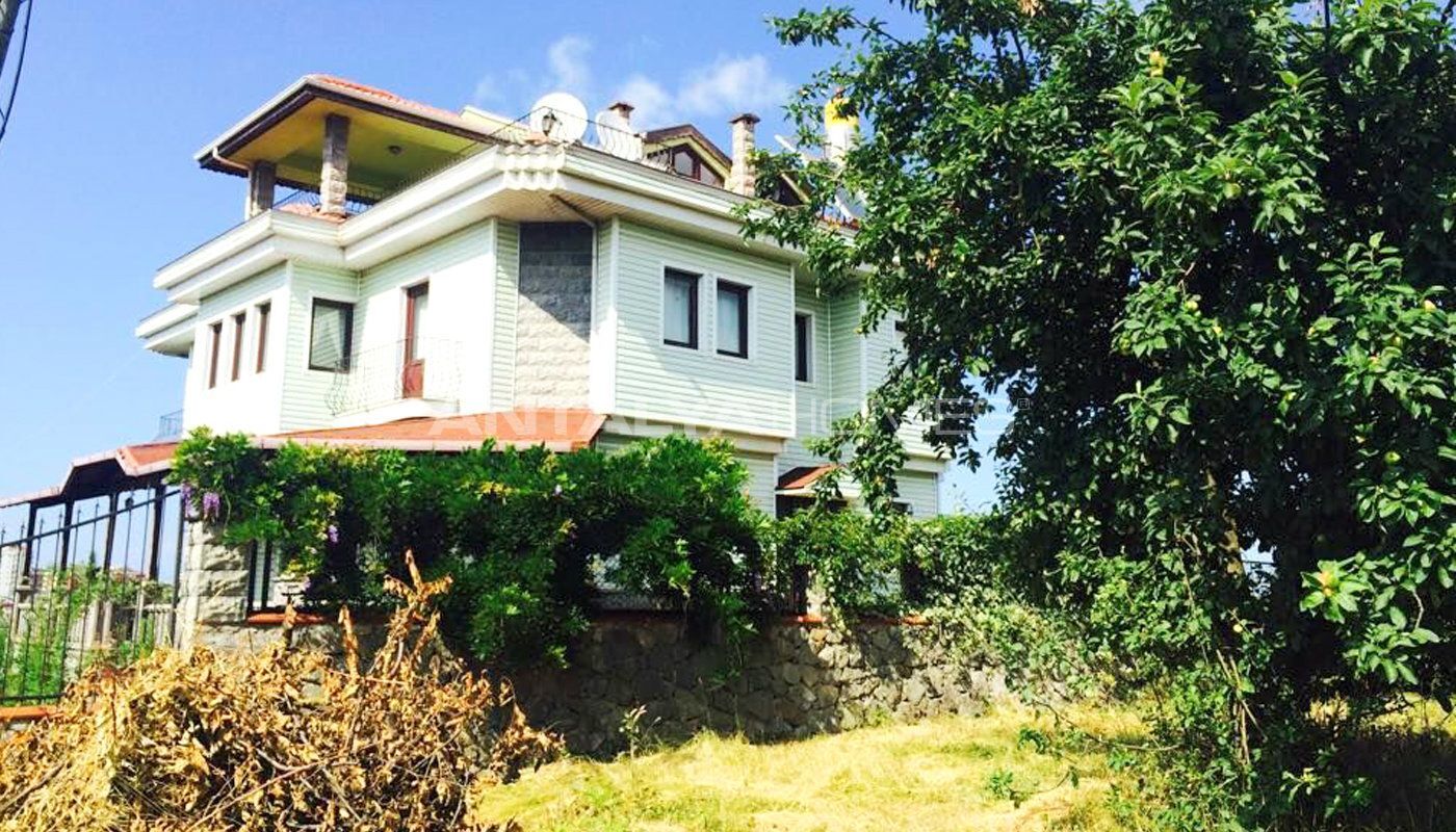 Sea View Detached Villa for Sale in Trabzon