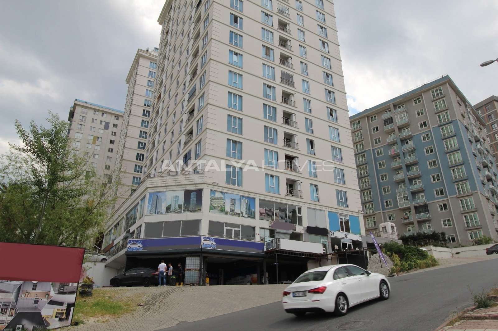 Commercial Shop for Sale with Tenant in Esenyurt Istanbul