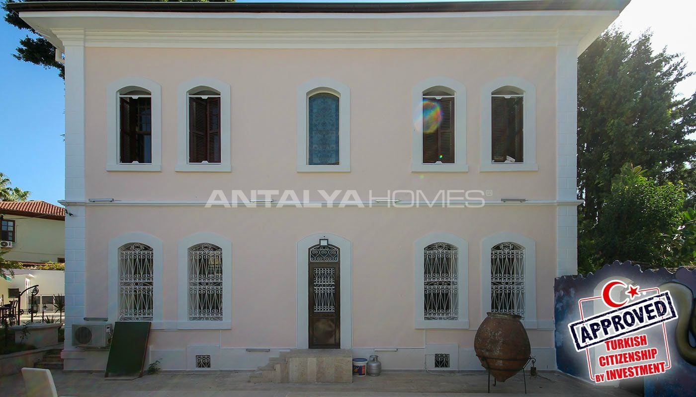 Kaleici Mansion with Private Pool in the Heart of the City