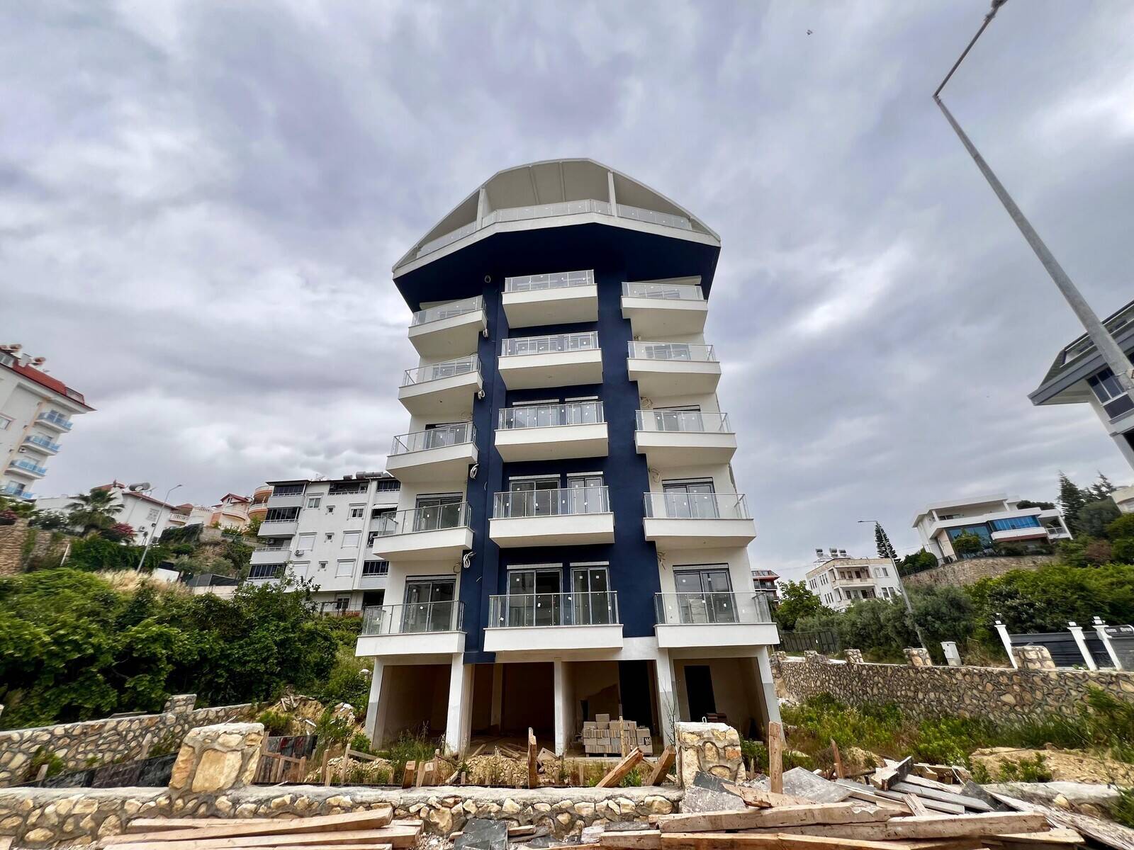 AYT-4573-1-MiddleFloor