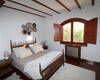 Spacious Real Estate with Private Pool in Alicante Elda 59