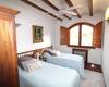 Spacious Real Estate with Private Pool in Alicante Elda 48