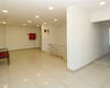 3-storey Shop with High-visibility in Antalya Güzeloba 18