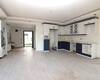 Mersin'de Geniş Teras Alanına Sahip Site İçinde İkiz Villa 8