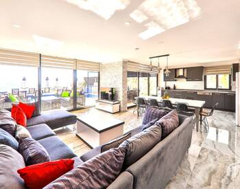 ویلای استخردار با منظره دریا بی‌وقفه در کاش کالکان 3