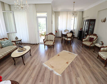 Apartment with Parking Near the Beach in Muratpaşa Antalya 3