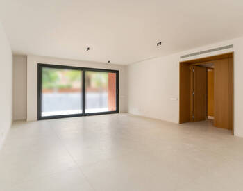 Luxury Flats Near Turo Parc and Barcelona Center 3