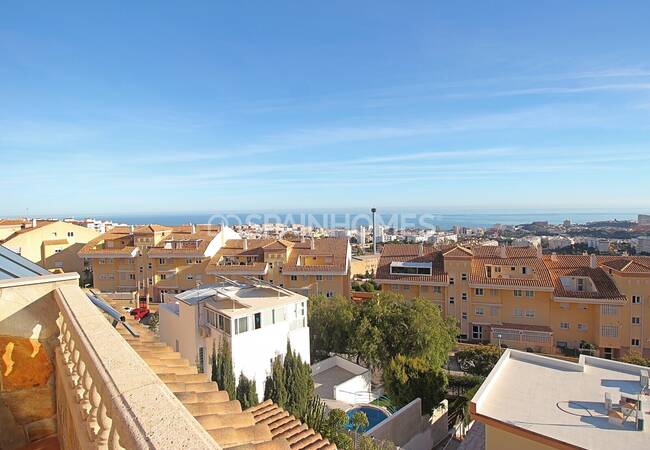 Benalmadena'da Avantajlı ve Yüksek Konumda Müstakil Villa 23