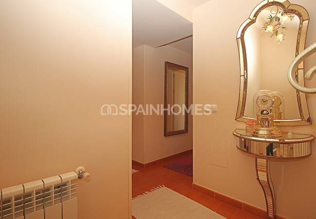 Benalmadena'da Avantajlı ve Yüksek Konumda Müstakil Villa 46