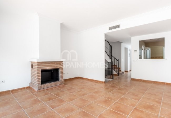 Benahavís'te Doğa İle İç İçe Taşınmaya Hazır Konforlu Evler 8