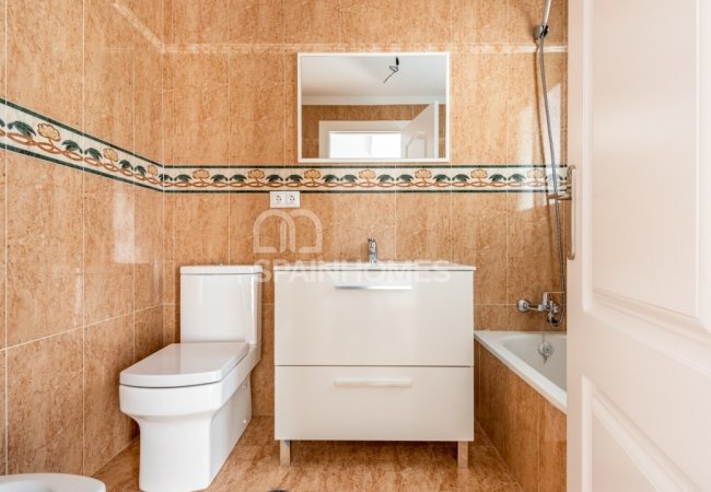 Benahavís'te Doğa İle İç İçe Taşınmaya Hazır Konforlu Evler 19