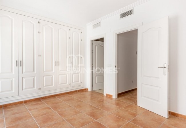 Benahavís'te Doğa İle İç İçe Taşınmaya Hazır Konforlu Evler 21