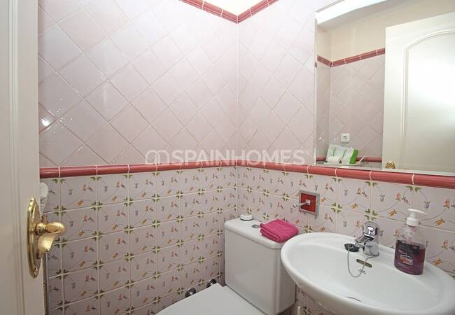 Benalmadena'da Avantajlı ve Yüksek Konumda Müstakil Villa 18