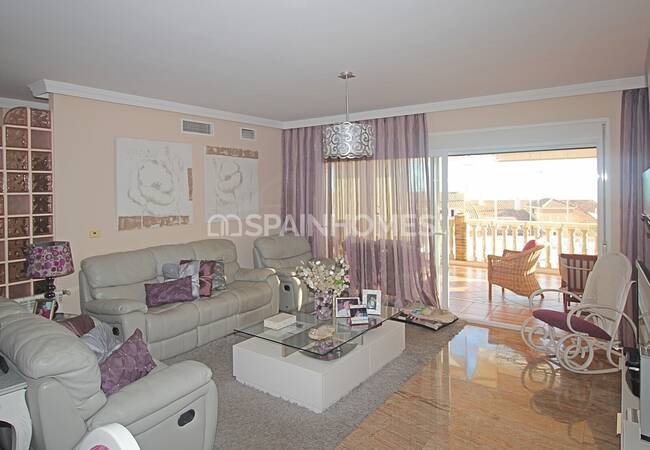 Benalmadena'da Avantajlı ve Yüksek Konumda Müstakil Villa 9