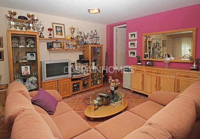 Benalmadena'da Avantajlı ve Yüksek Konumda Müstakil Villa 51