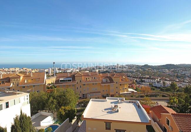 Benalmadena'da Avantajlı ve Yüksek Konumda Müstakil Villa 22