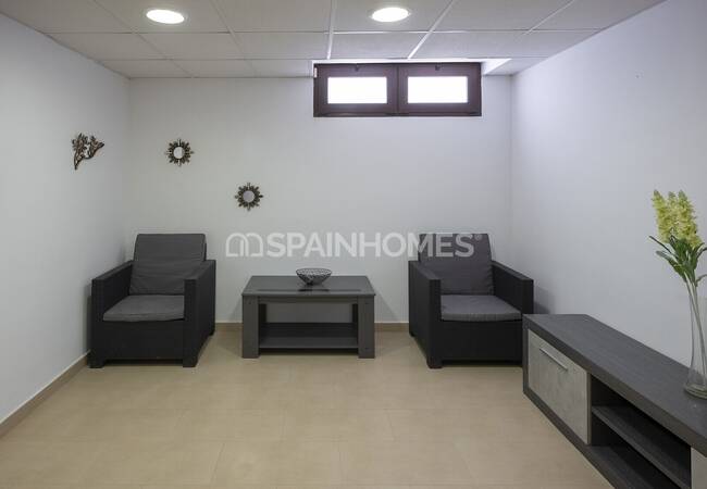 Stylish House with Luxurious and Spacious Design in Albacete 45