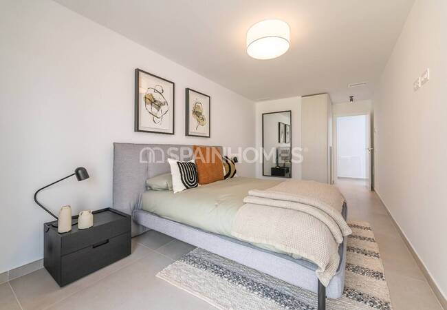 Benalmádena'da Modern Tasarımlı Aydınlık ve Geniş Daireler 36