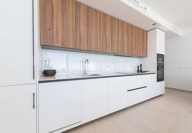 Benalmádena'da Modern Tasarımlı Aydınlık ve Geniş Daireler 21