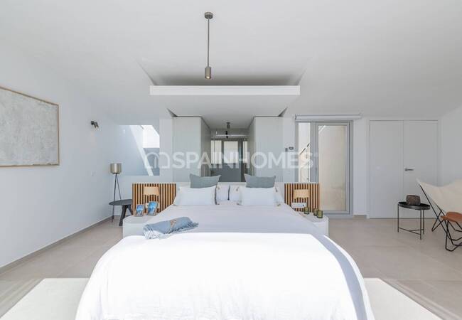 Benalmádena'da Modern Tasarımlı Aydınlık ve Geniş Daireler 29