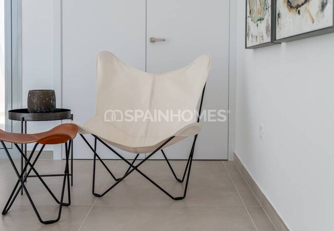 Benalmádena'da Modern Tasarımlı Aydınlık ve Geniş Daireler 27