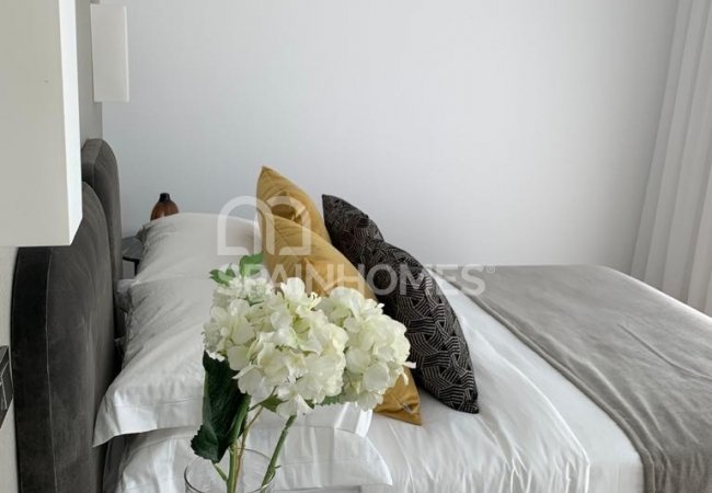 Málaga Benahavís'da Modern ve Lüks Tasarımlı Villalar 23