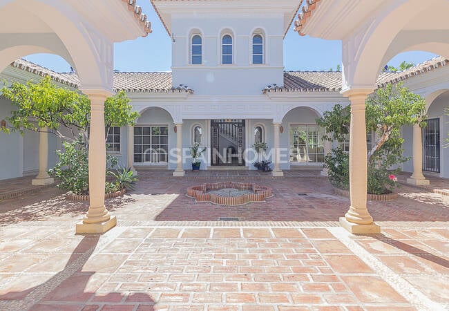 Villa De Lujo Con Piscina Privada Y Jardín En Alhaurín El Grande 13