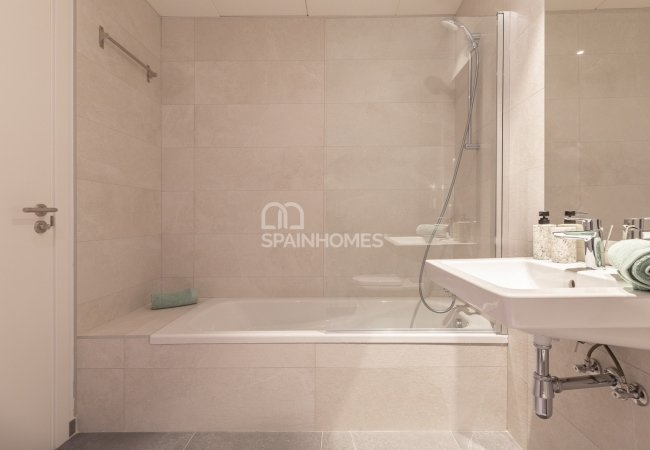 Cheap Apartments 3 Minutes to the Sandy Beaches in Estepona 27