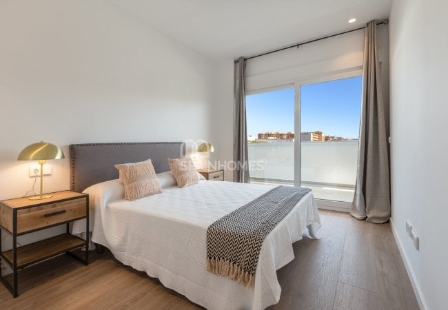 Cheap Apartments 3 Minutes to the Sandy Beaches in Estepona 12