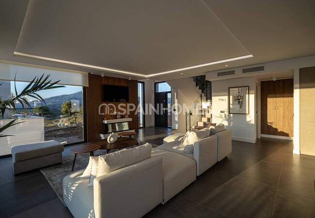 Newly-built Villas Within Walking Distance of Amenities in Mijas 5