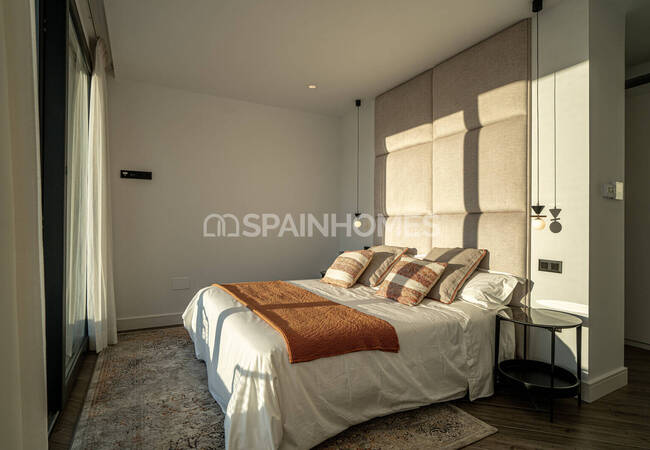 Newly-built Villas Within Walking Distance of Amenities in Mijas 16