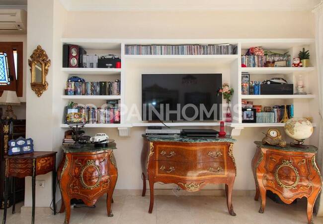 Benalmádena'da 2 Yatak Odalı Yatırımlık Çatı Katı Daire 9