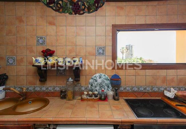 Benalmádena'da 2 Yatak Odalı Yatırımlık Çatı Katı Daire 12