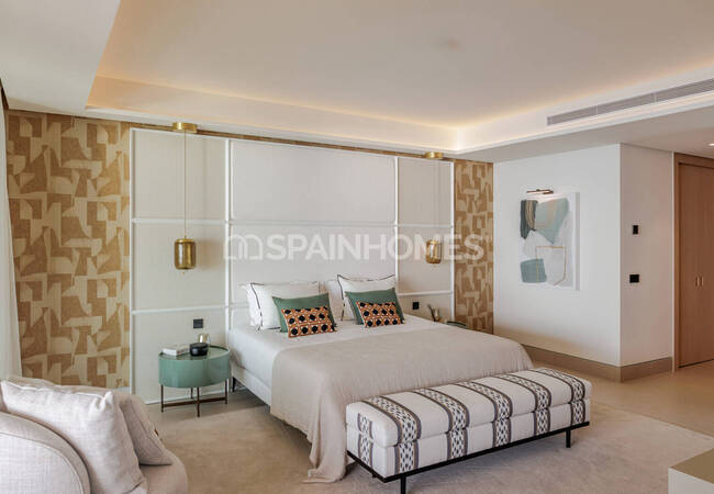 Málaga'da Deniz Manzaralı Modern Tasarımlı Daireler 25