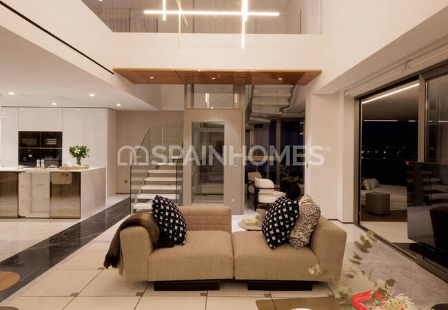High Ceiling Apartments with Spacious Terraces in Malaga City 29