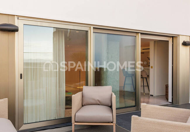 High Ceiling Apartments with Spacious Terraces in Malaga City 34