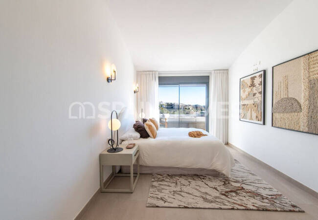 Apartments with Spacious Terraces and Sea View in Fuengirola 35