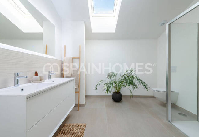 Apartments with Spacious Terraces and Sea View in Fuengirola 36