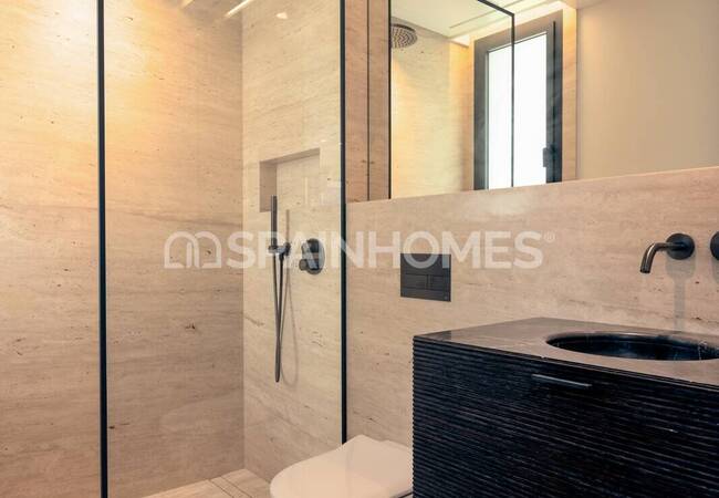 Unique Beachfront Project in Estepona with Luxury Apartment 36