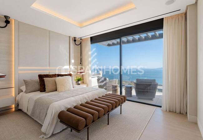 Unique Beachfront Project in Estepona with Luxury Apartment 19