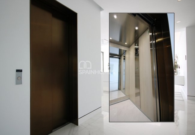 Estepona'da Avantajlı Konumda Deniz Manzaralı Lüks Daire 17