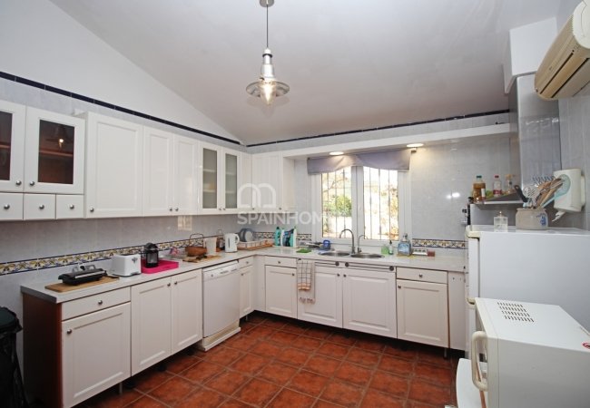 Удачно Расположенный Загородный Дом в Аренасе 29