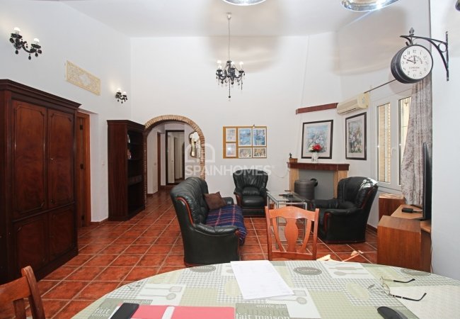 Удачно Расположенный Загородный Дом в Аренасе 24