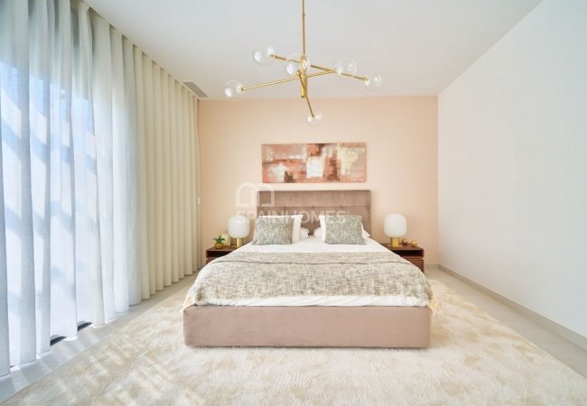 Modern Townhouses Close to Amenities in Estepona 12