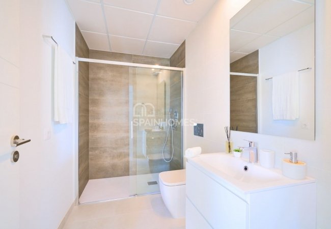 Modern Townhouses Close to Amenities in Estepona 19