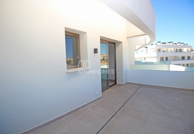 Mijas'da Merkezi Konumda Satılık Çatı Katı Daireler 40