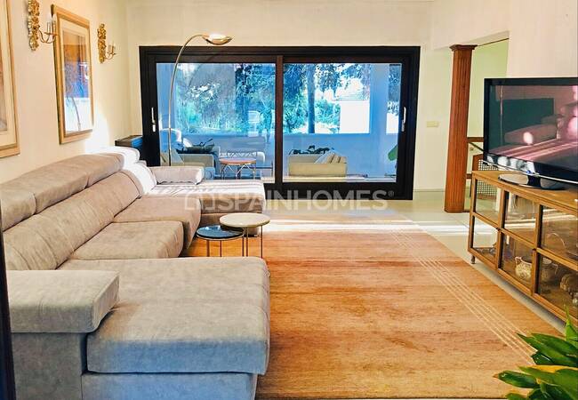 Fuengirola'da Avantajlı Konumda Tropikal Meyve Bahçeli Villa 18